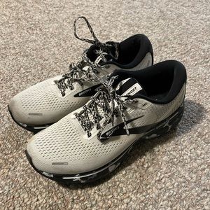 Brooks Ghost 14